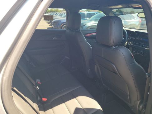 Used 2025 Chevrolet TrailBlazer RS w/ Convenience Package AWD/4WD image 28