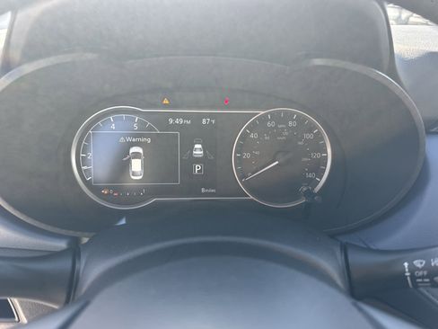 New 2025 Nissan Versa SV w/ Trunk Package image 17