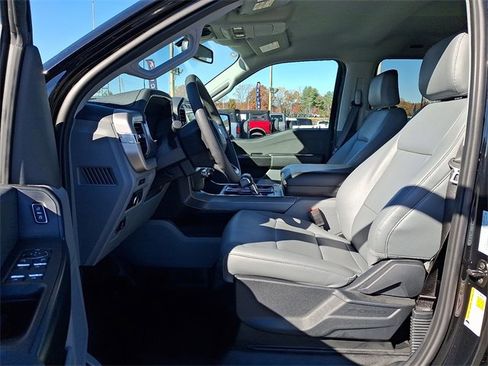 Used 2023 Ford F150 Lightning Pro image 13