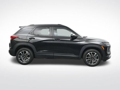 Used 2025 Chevrolet TrailBlazer LT FWD image 4
