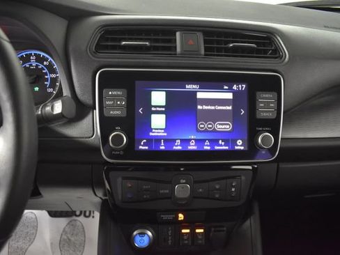 Certified 2025 Nissan Leaf SV Plus FWD image 19