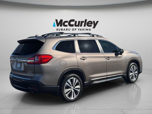 Used 2021 Subaru Ascent Limited w/ Technology Package image 5