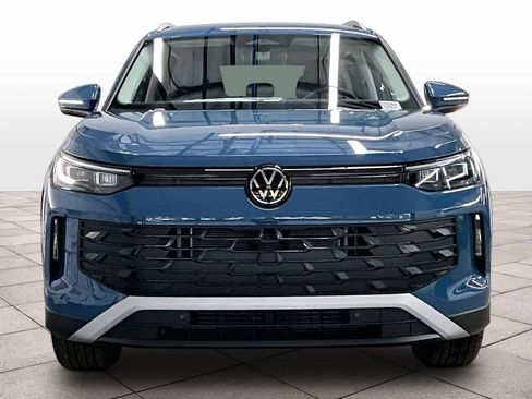 New 2026 Volkswagen Tiguan SE image 5