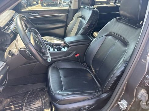 Used 2021 Jeep Grand Cherokee L Limited AWD/4WD image 15