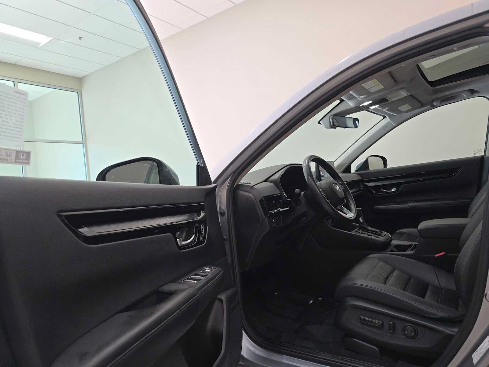 Used 2023 Honda CR-V EX-L image 24
