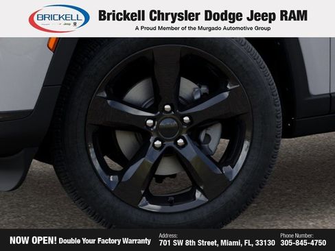 New 2025 Jeep Grand Cherokee L Limited image 8