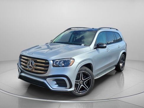 Certified 2026 Mercedes-Benz GLS 450 4MATIC image 2