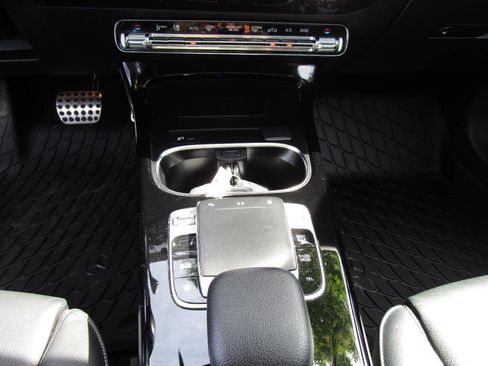 Used 2020 Mercedes-Benz CLA 250 4MATIC image 13