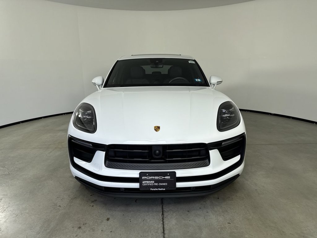 Certified 2026 Porsche Macan AWD/4WD image 10