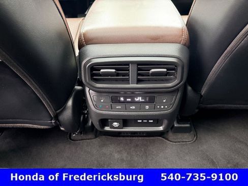 Certified 2025 Honda Pilot Elite image 44