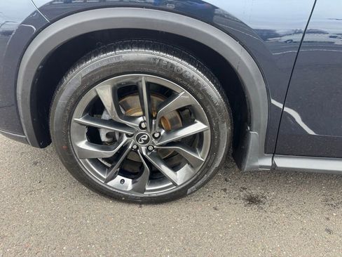 Used 2019 INFINITI QX50 Essential w/ Sensory Package AWD/4WD image 19