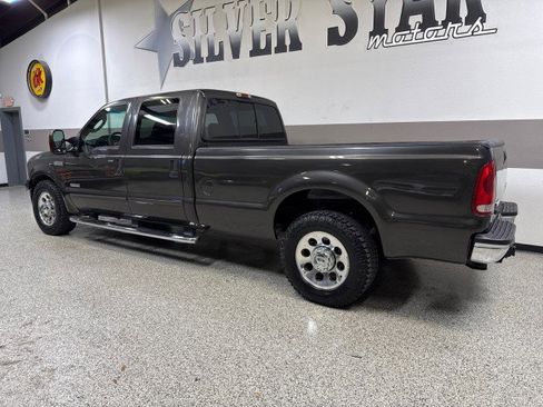 Used 2005 Ford F350 XLT image 6