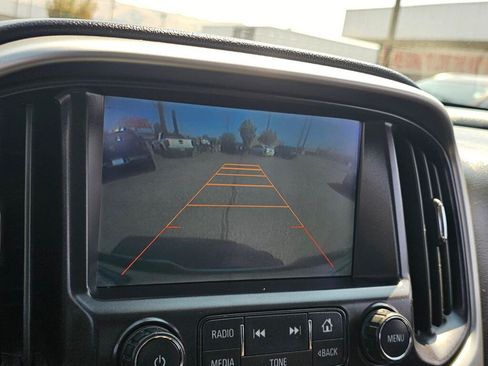 Used 2015 Chevrolet Colorado LT AWD/4WD image 23