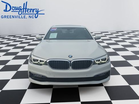 Used 2018 BMW 530e RWD image 8