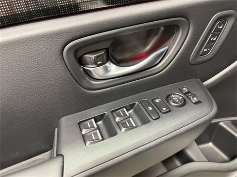 New 2025 Honda Pilot Black Edition image 12