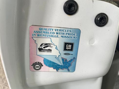 Used 2025 GMC Savana 3500 Extended RWD image 6
