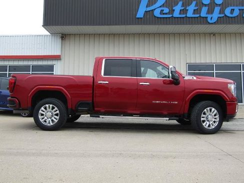 Used 2023 GMC Sierra 2500 Denali w/ Denali Ultimate Package AWD/4WD image 2