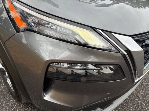 Used 2023 Nissan Rogue S image 9