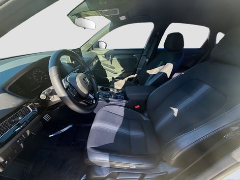 Used 2023 Honda Civic Sport image 16