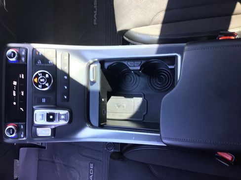 Used 2024 Hyundai Palisade Calligraphy AWD/4WD image 14