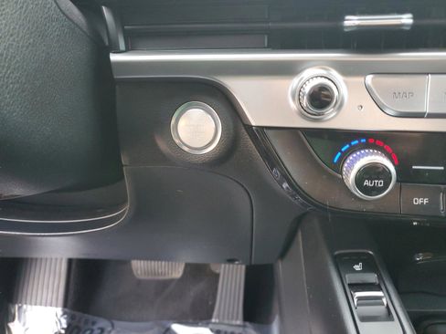 Used 2023 Kia Telluride S w/ S Sunroof Package image 19