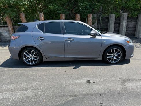 Used 2015 Lexus CT 200h image 8