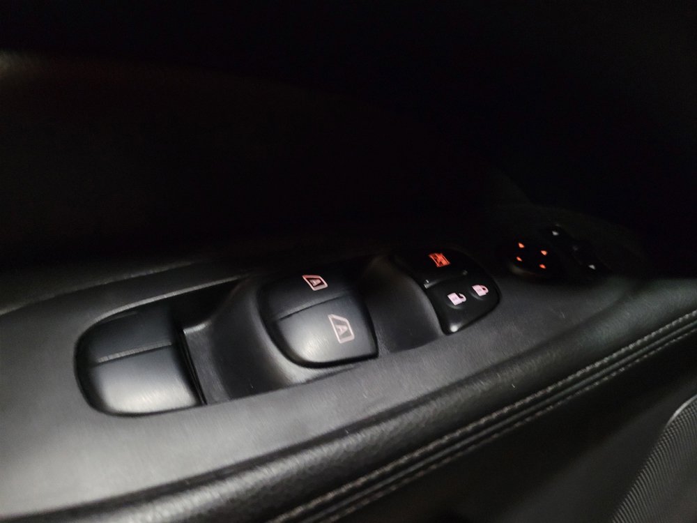 Used 2018 Nissan Pathfinder Platinum AWD/4WD image 27