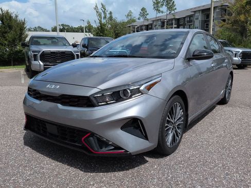 Used 2023 Kia Forte GT-Line w/ GT-Line Technology Package FWD image 2