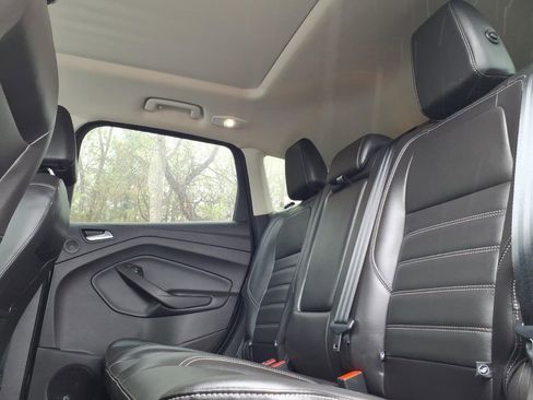 Used 2017 Ford Escape Titanium AWD/4WD image 10