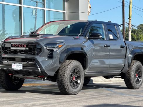 Certified 2025 Toyota Tacoma TRD Pro image 10