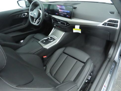 Used 2026 BMW 230i Coupe w/ Premium Package RWD image 19