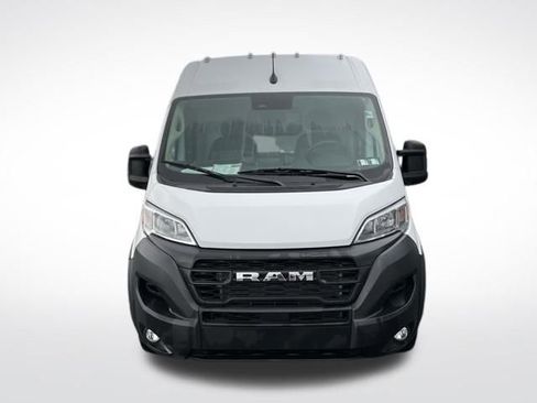 Used 2025 RAM ProMaster 2500 w/ Convenience Group FWD image 2