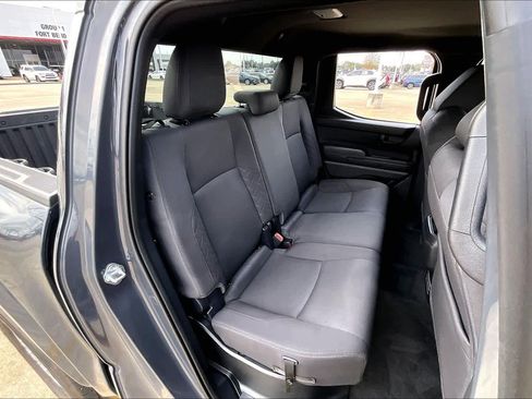 Used 2025 Toyota Tacoma SR image 17