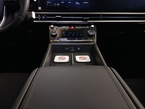New 2026 Hyundai Santa Fe SE FWD image 11