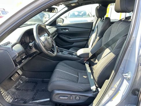 Used 2025 Honda Accord Sport image 24