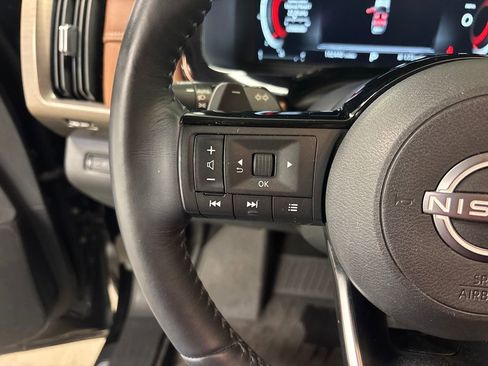 Used 2022 Nissan Pathfinder Platinum w/ Cargo Package image 28