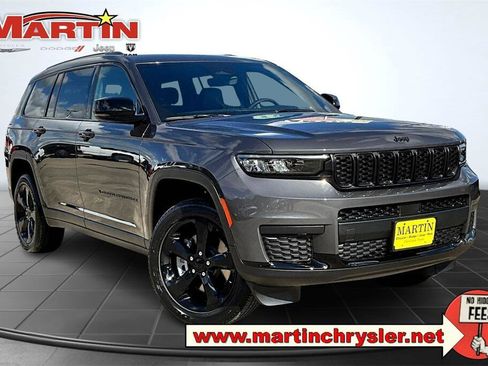 New 2025 Jeep Grand Cherokee L Altitude image 1