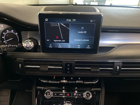 Used 2022 Lincoln Corsair AWD w/ Premium Package image 23
