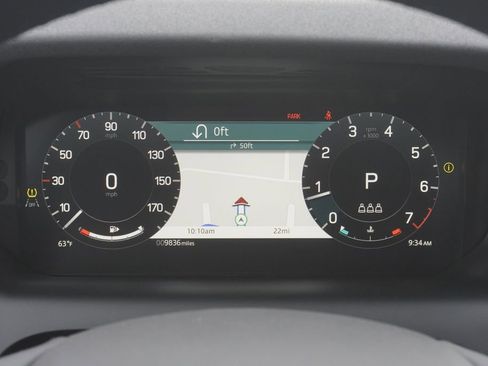 Used 2025 Land Rover Discovery Sport S image 11