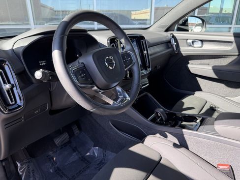 Used 2023 Volvo C40 P8 Recharge Plus image 33