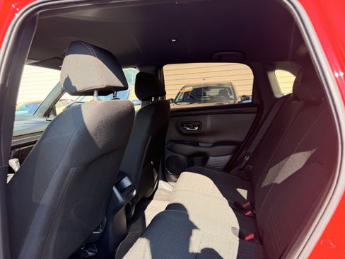 Certified 2025 Honda HR-V Sport image 26