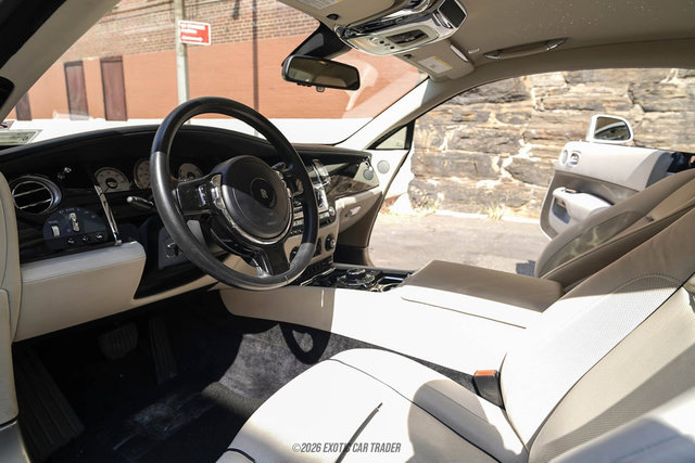 Used 2017 Rolls-Royce Wraith RWD image 39