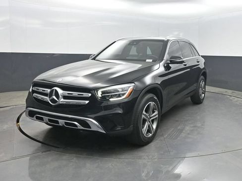 Used 2022 Mercedes-Benz GLC 300 image 2