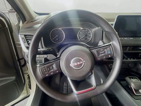 Used 2023 Nissan Rogue SV AWD/4WD image 12