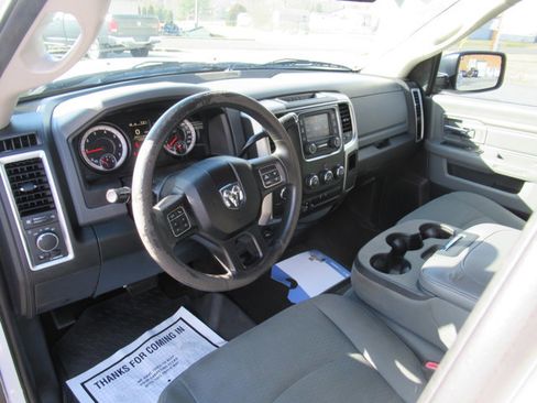 Used 2017 RAM 2500 SLT image 12