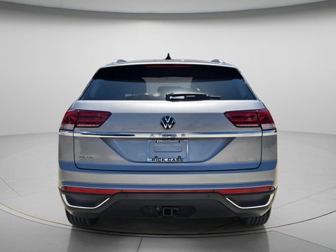 Used 2022 Volkswagen Atlas Cross Sport SE FWD image 5