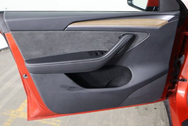 Used 2023 Tesla Model Y Long Range AWD/4WD image 19