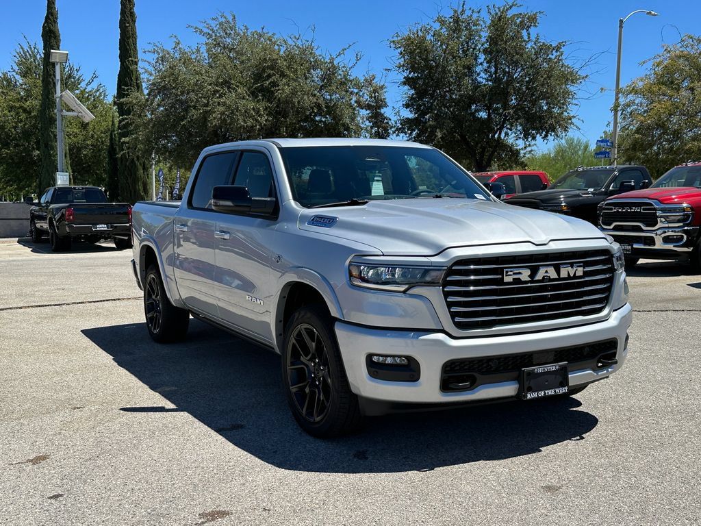 New 2026 RAM 1500 Laramie w/ Laramie Preferred Package AWD/4WD image 10