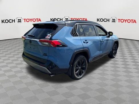 Used 2022 Toyota RAV4 XSE w/ XSE Grade Weather Package AWD/4WD image 8
