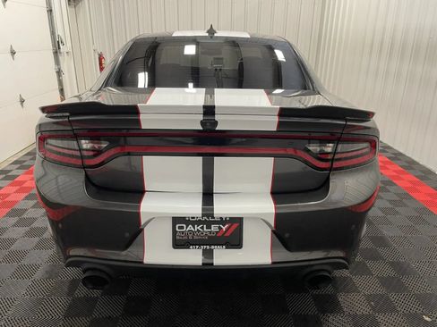 Used 2022 Dodge Charger R/T RWD image 3